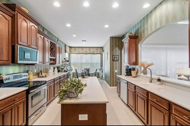 13800 CREST LAKE DRIVE, Hudson, FL 34669