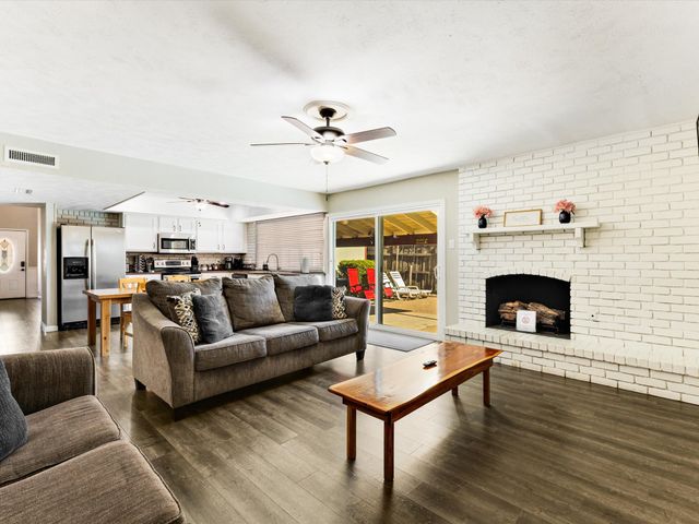 5004 Crutchberry Place, The Colony, TX 75056