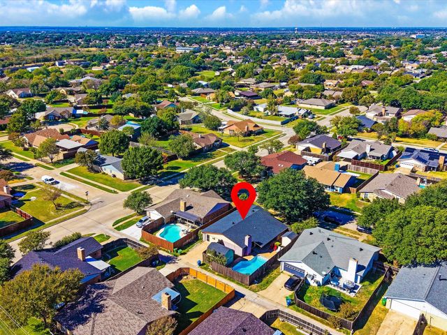 5004 Crutchberry Place, The Colony, TX 75056