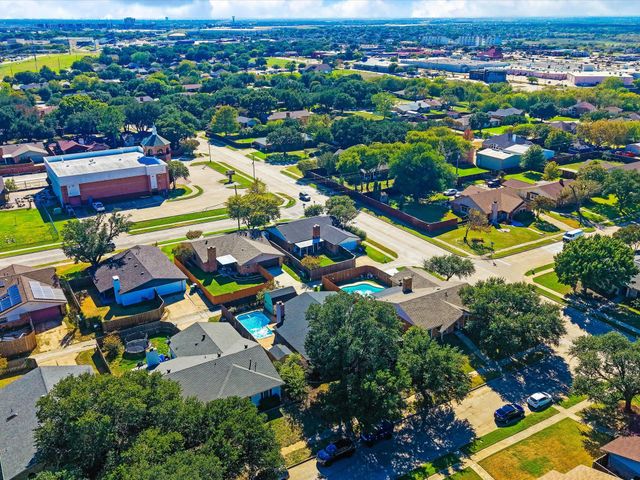 5004 Crutchberry Place, The Colony, TX 75056