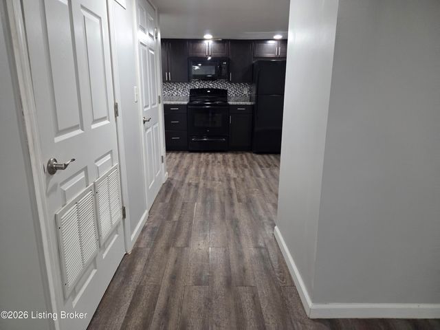 1209 Durrett Ln 3, Louisville, KY 40213