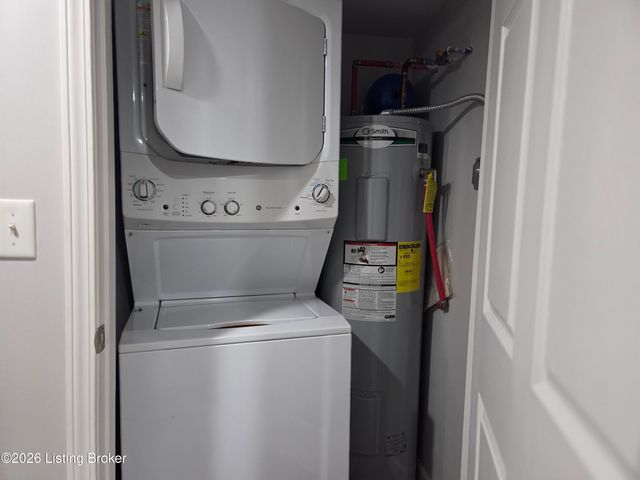 1209 Durrett Ln 3, Louisville, KY 40213