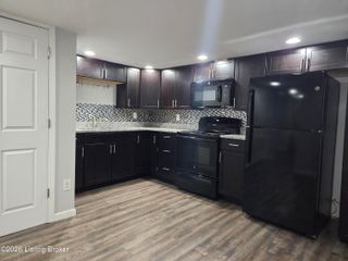 1209 Durrett Ln 3, Louisville, KY 40213