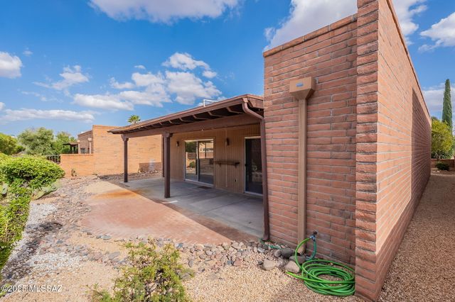 1594 W Calle Hacienda, Green Valley, AZ 85622