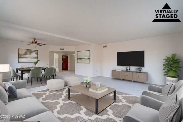 1594 W Calle Hacienda, Green Valley, AZ 85622