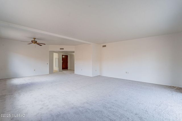 1594 W Calle Hacienda, Green Valley, AZ 85622