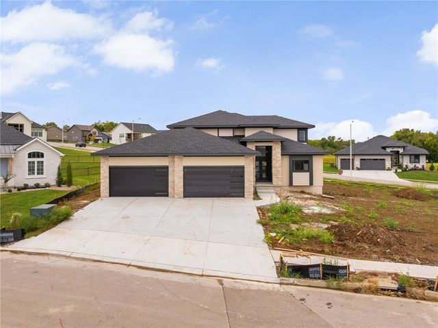 1401 Upton Court, Raymore, MO 64083