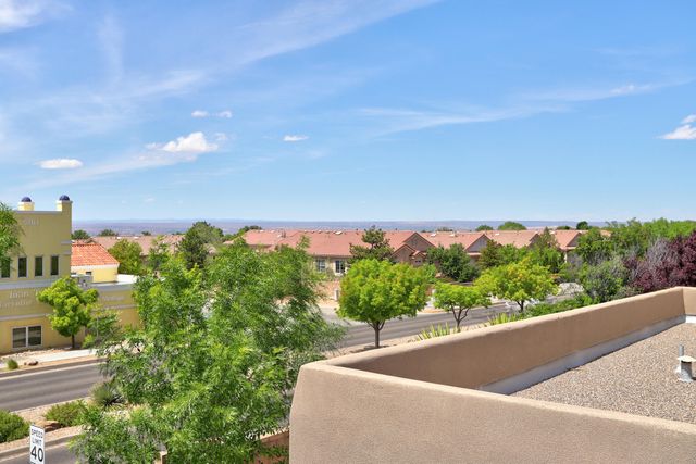 5201 Ancala Lane NE, Albuquerque, NM 87111