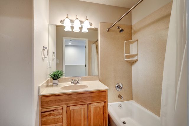5201 Ancala Lane NE, Albuquerque, NM 87111