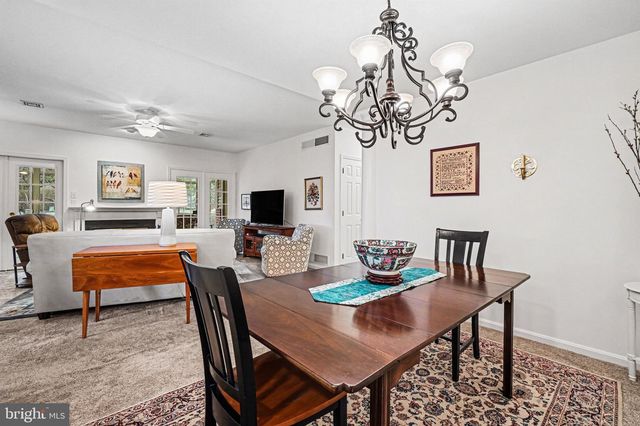 33 STERLING CT, Hershey, PA 17033