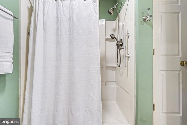 33 STERLING CT, Hershey, PA 17033