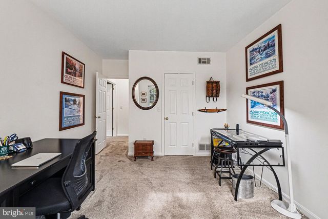 33 STERLING CT, Hershey, PA 17033