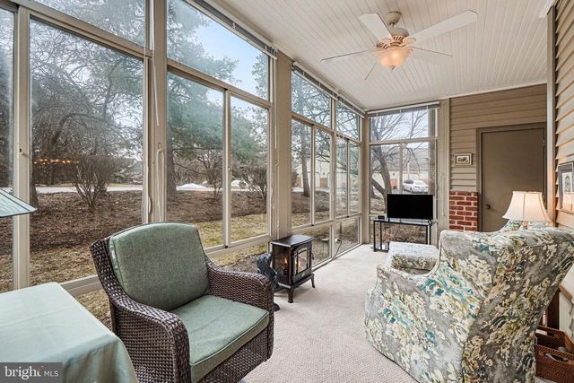 33 STERLING CT, Hershey, PA 17033