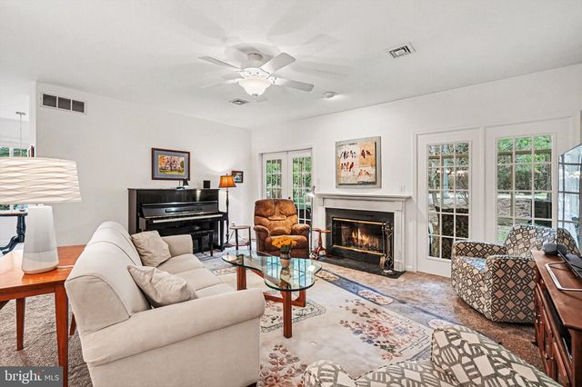 33 STERLING CT, Hershey, PA 17033