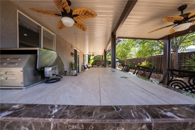 24037 Via Alisol, Murrieta, CA 92562