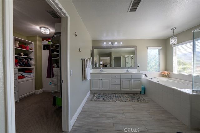 24037 Via Alisol, Murrieta, CA 92562