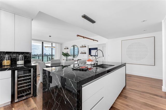 788 NE 23rd St 902, Miami, FL 33137