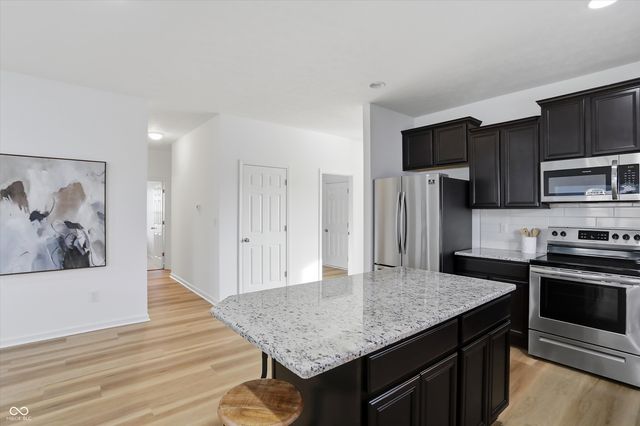 842 Declaration Drive, Pittsboro, IN 46167