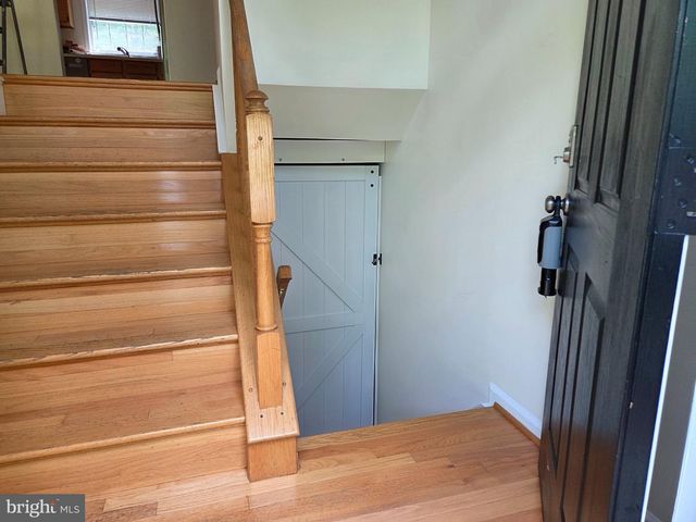 20580 TRIPLE CROWN CT, Ashburn, VA 20147