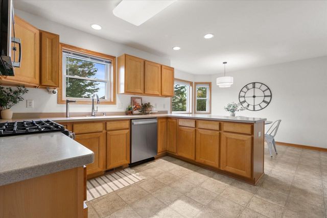 6413 Merganser DRIVE, Mount Pleasant, WI 53406