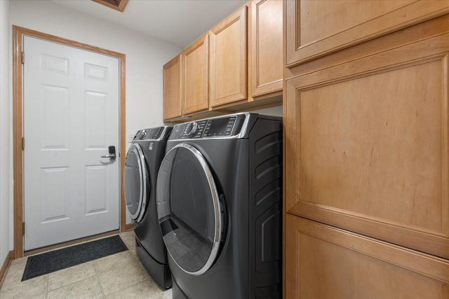 6413 Merganser DRIVE, Mount Pleasant, WI 53406