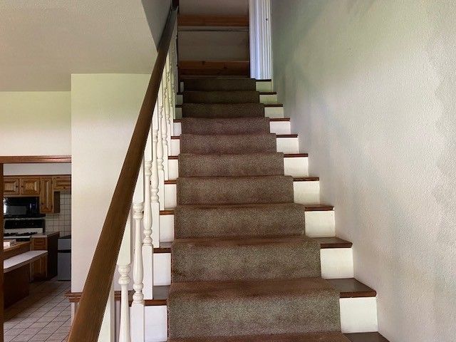 1076 Barrington Road, Tontitown, AR 72762