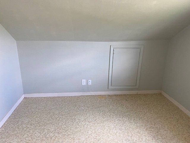 1076 Barrington Road, Tontitown, AR 72762