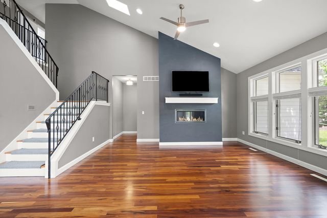961 Monterey Drive, Chesterton, IN 46304