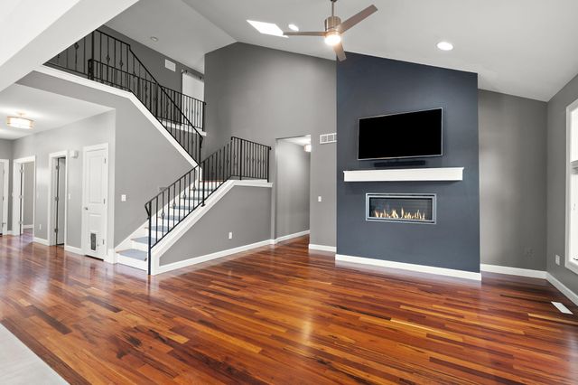 961 Monterey Drive, Chesterton, IN 46304