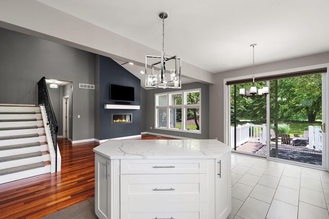 961 Monterey Drive, Chesterton, IN 46304