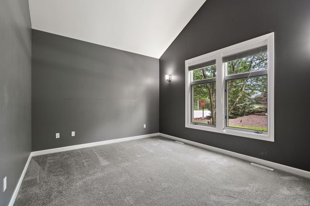 961 Monterey Drive, Chesterton, IN 46304