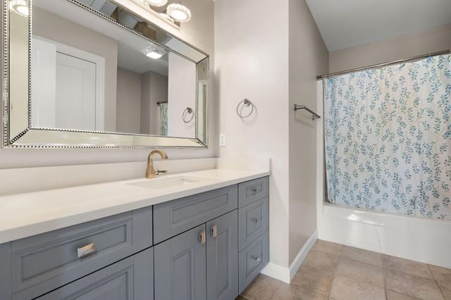 961 Monterey Drive, Chesterton, IN 46304