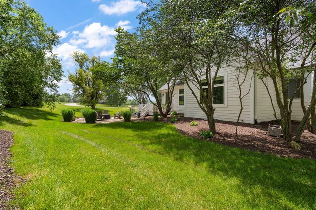 961 Monterey Drive, Chesterton, IN 46304