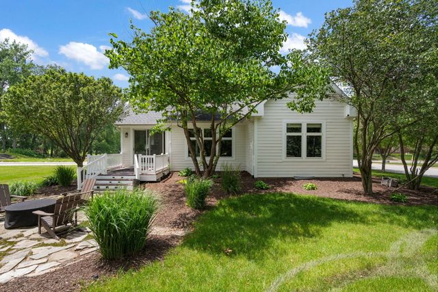 961 Monterey Drive, Chesterton, IN 46304