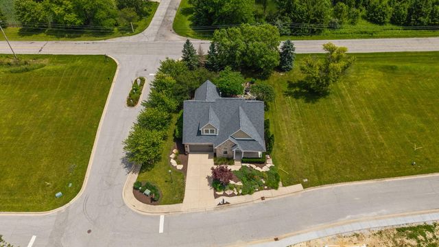 961 Monterey Drive, Chesterton, IN 46304