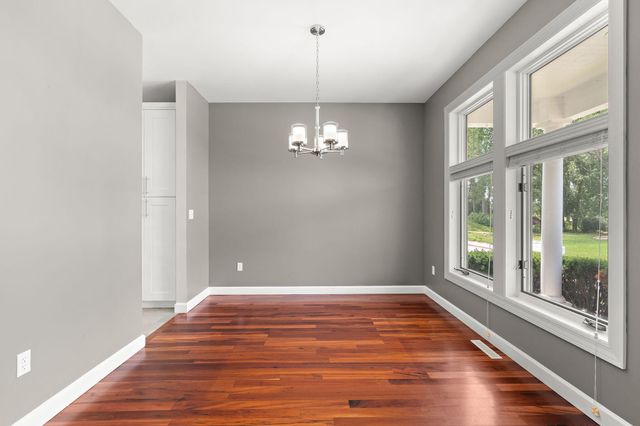 961 Monterey Drive, Chesterton, IN 46304