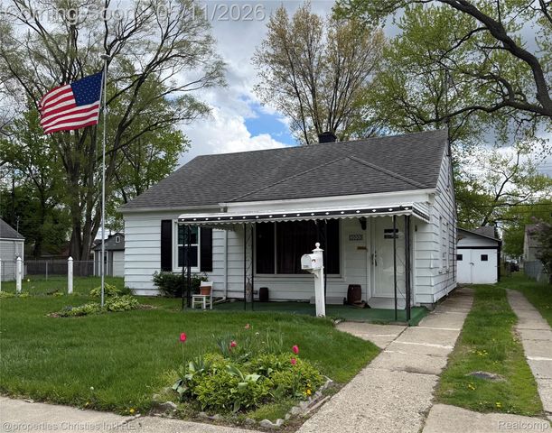 2000 Moorhouse Street, Ferndale, MI 48220