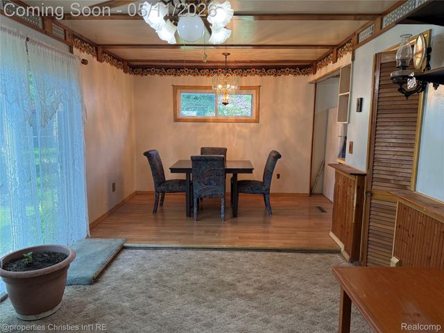2000 Moorhouse Street, Ferndale, MI 48220