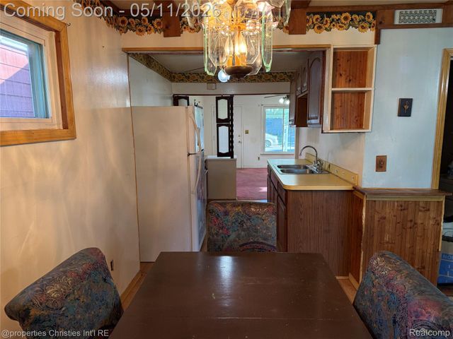 2000 Moorhouse Street, Ferndale, MI 48220