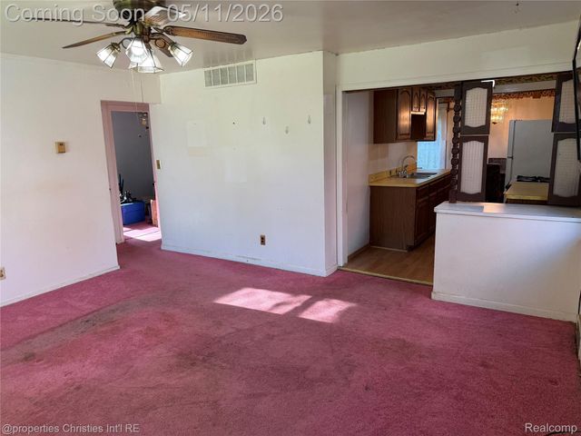 2000 Moorhouse Street, Ferndale, MI 48220