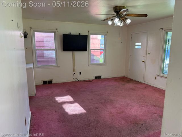 2000 Moorhouse Street, Ferndale, MI 48220