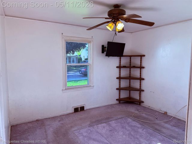 2000 Moorhouse Street, Ferndale, MI 48220