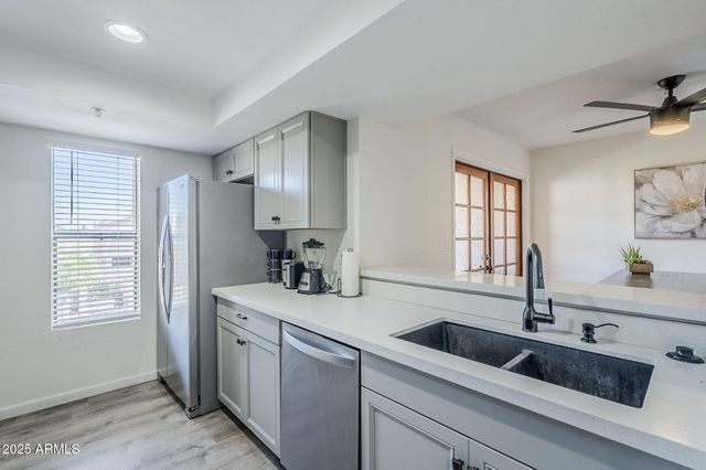 7510 E THOMAS Road 316, Scottsdale, AZ 85251