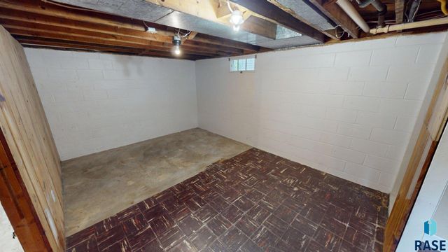1313 2nd St Street, Brookings, SD 57006
