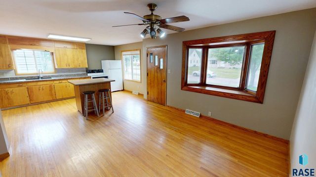 1313 2nd St Street, Brookings, SD 57006