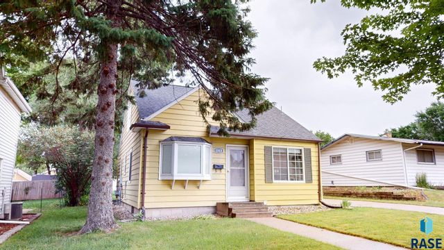 1313 2nd St Street, Brookings, SD 57006