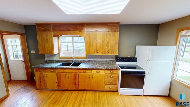 1313 2nd St Street, Brookings, SD 57006