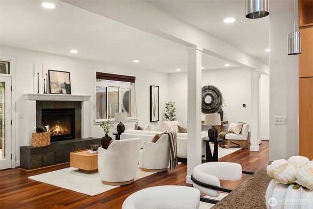 10702 35th Avenue NE, Seattle, WA 98125