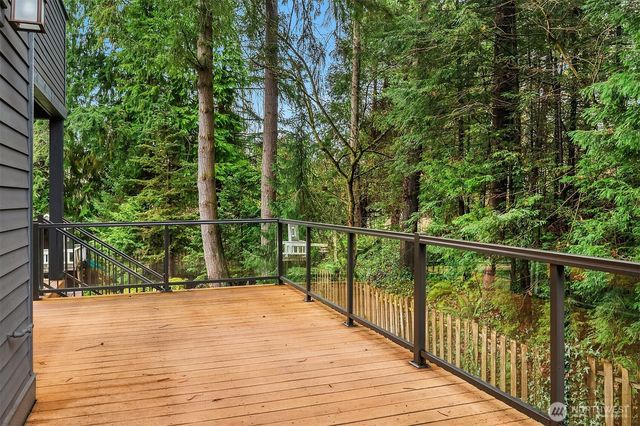 10702 35th Avenue NE, Seattle, WA 98125