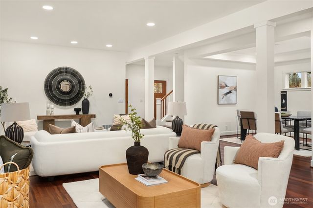 10702 35th Avenue NE, Seattle, WA 98125